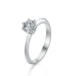 Pierścionek z białego złota z diamentem